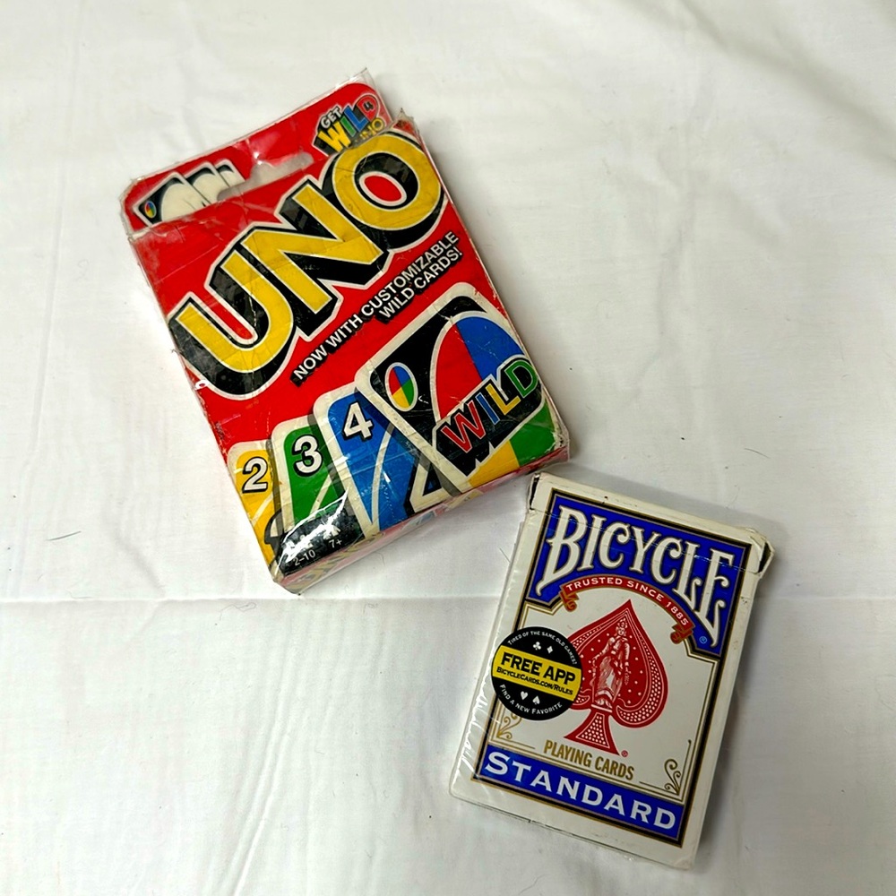 Uno & Playing Cards